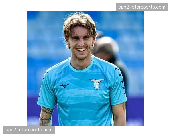 国际米兰恰尔汗奥卢组织 中场节拍器在逆转战中的关键作用